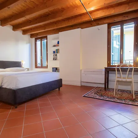 Duomo View - 200 Meters From Subway * Brescia