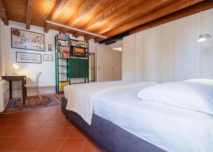 Apartment Duomo View - 200 Meters From Subway *