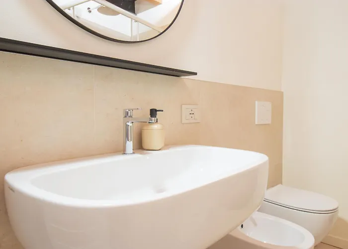 Apartment Duomo View - 200 Meters From Subway *