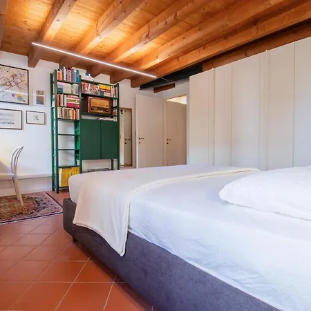 Apartment Duomo View - 200 Meters From Subway *